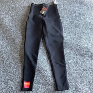Zaggora HotPants Flares Black Neoprene Workout Leggings Celu-Lite Womens Medium